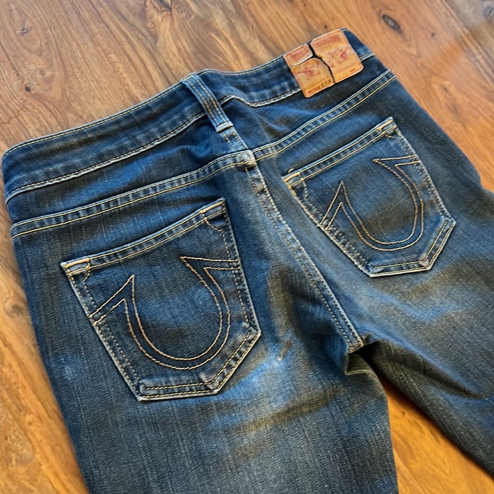 True Religion Size 26 Flared Jeans Low Rise